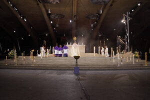 Veillée d'adoration et de confession Veillée d'adoration et de confession